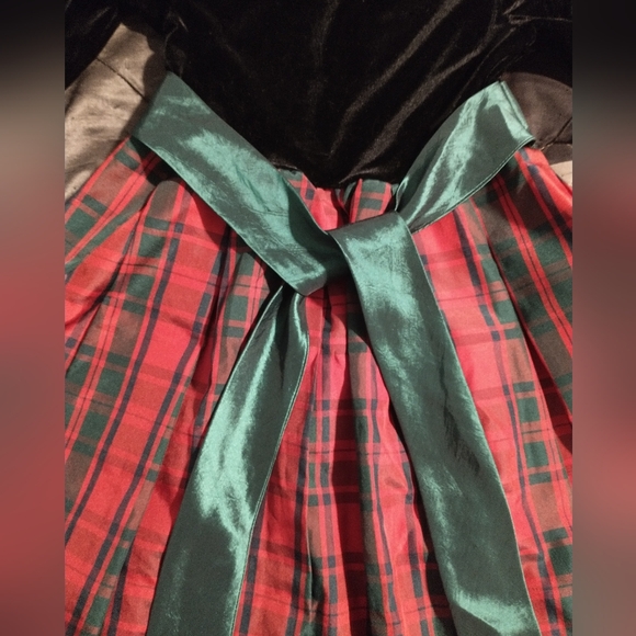 Girls Holiday Christmas Dress size 6 - Picture 3 of 8